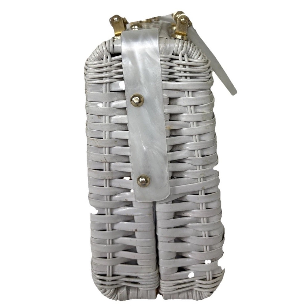 Vintage 60s Wicker Woven Shell Bag Lucite Handles White Retro Statement Beach - Picture 4 of 13